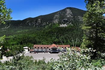 Monarch Mountain Lodge
