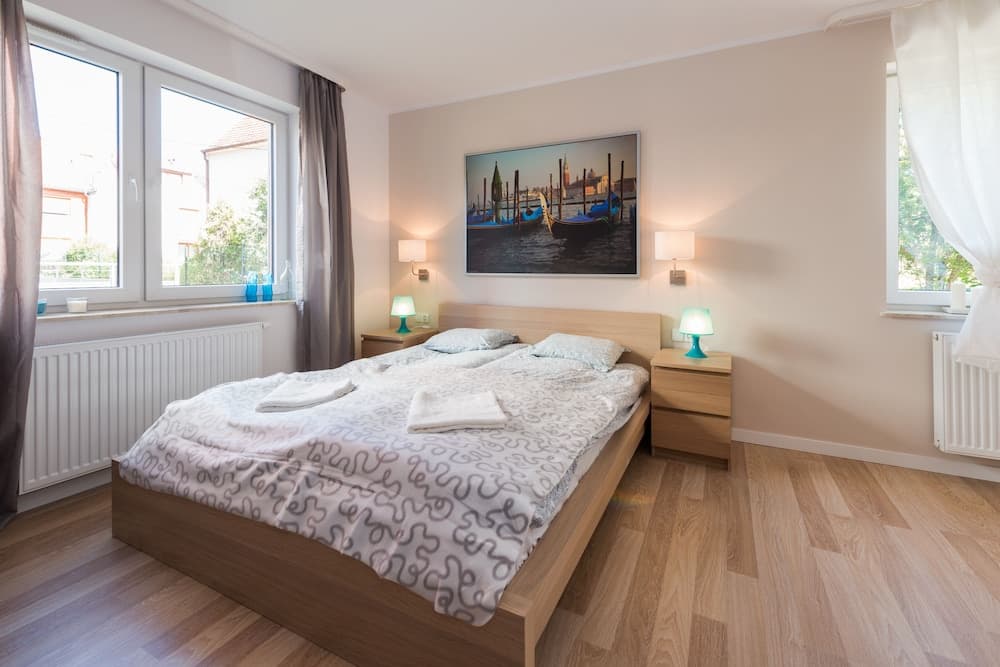 Apartinfo Apartments - Blue Side Family