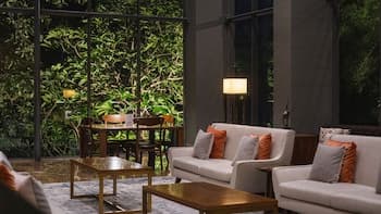 Veranda Hotel at Pakubuwono