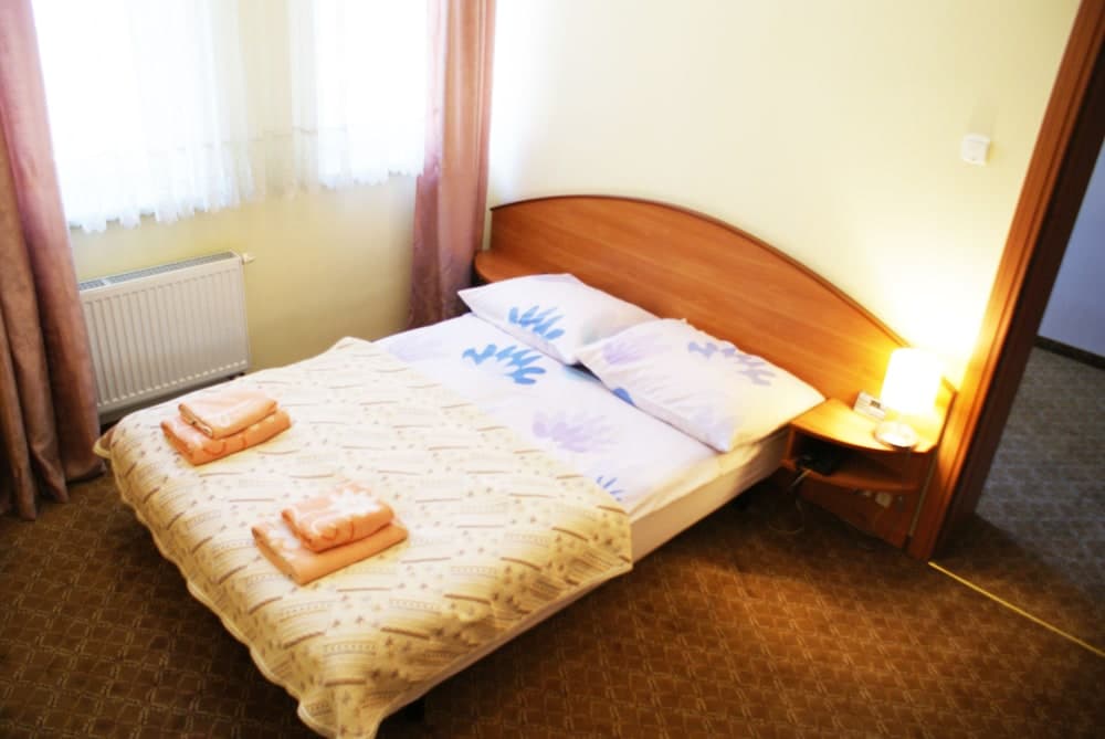 Pensjonat Iskra by Katowice Airport