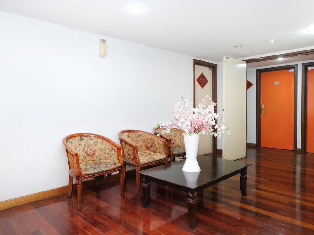 Super OYO 546 Grand City Hotel