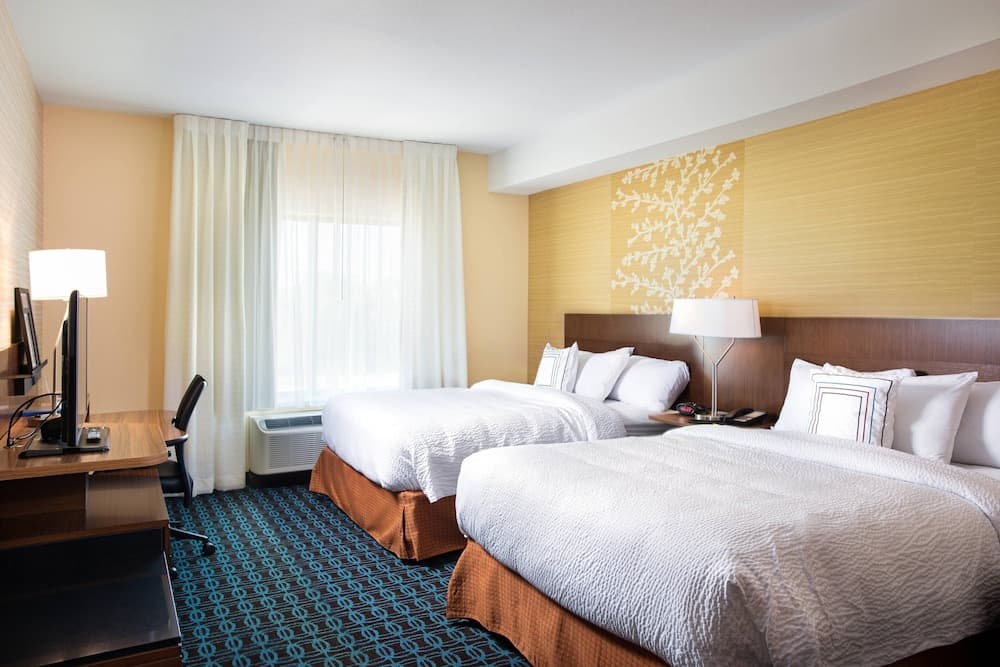 Fairfield Inn & Suites Rochester Mayo Clinic Area/St. Marys