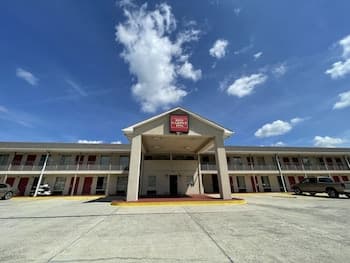 Red Carpet Inn Macon