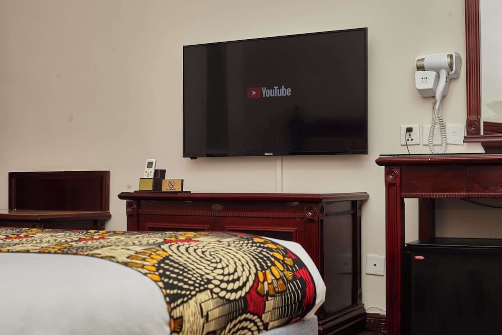 Best Western Plus Paramount Hotel