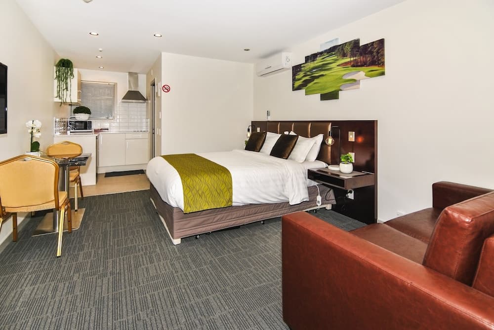 Newlands Court Motel