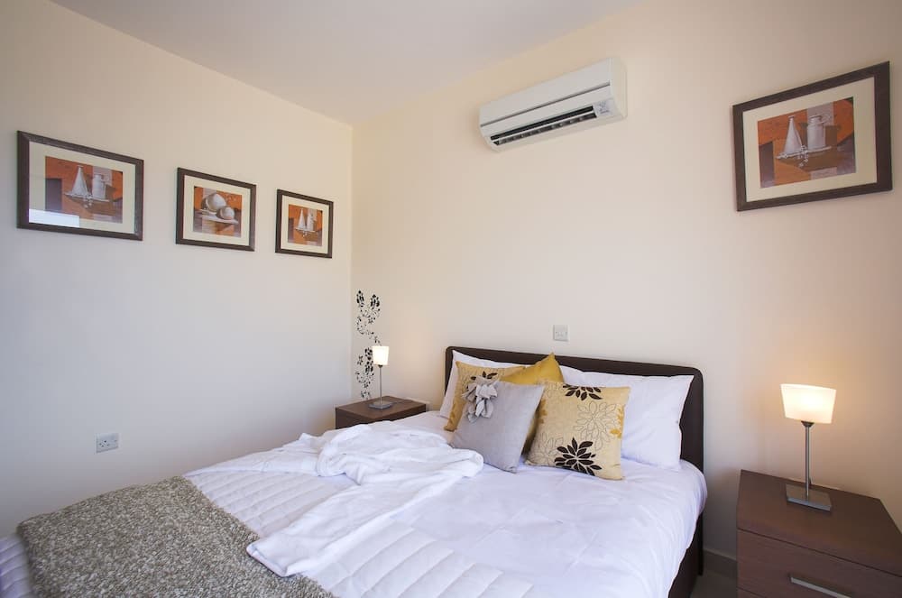 Chloraka Terrace Apartments