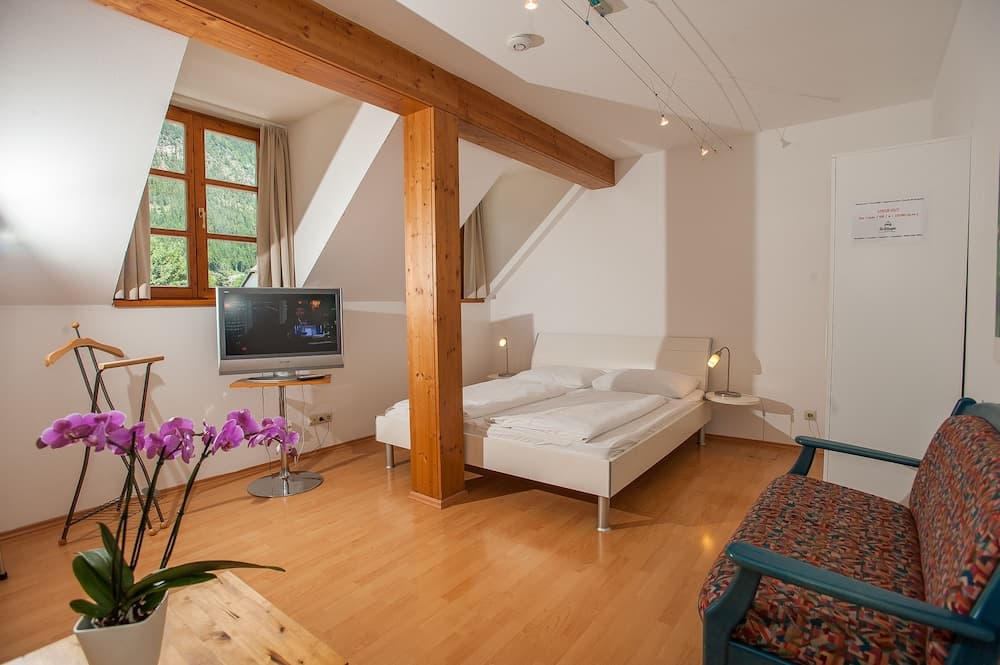 Schluga Spa Apartments & Mobile Homes