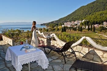 Hovolo Hotel Apartments