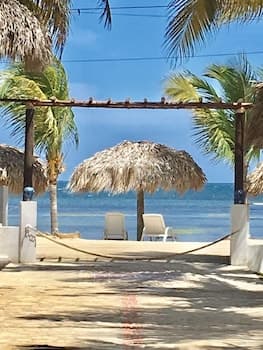 Hotel El Cayito Beach Resort Montecristi