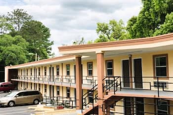 Budgetel Inn & Suites, Downtown Tallahassee By OYO