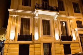 Zorbas Hotel - Hostel