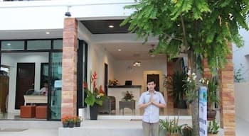 The Seashore Kamala Service Apartment