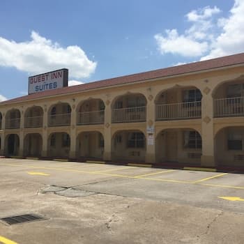 Guest Inn & Suites