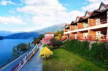 Neelesh Inn - A Luxury Lake view Hotel