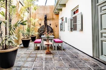 Small House Boutique Guest House