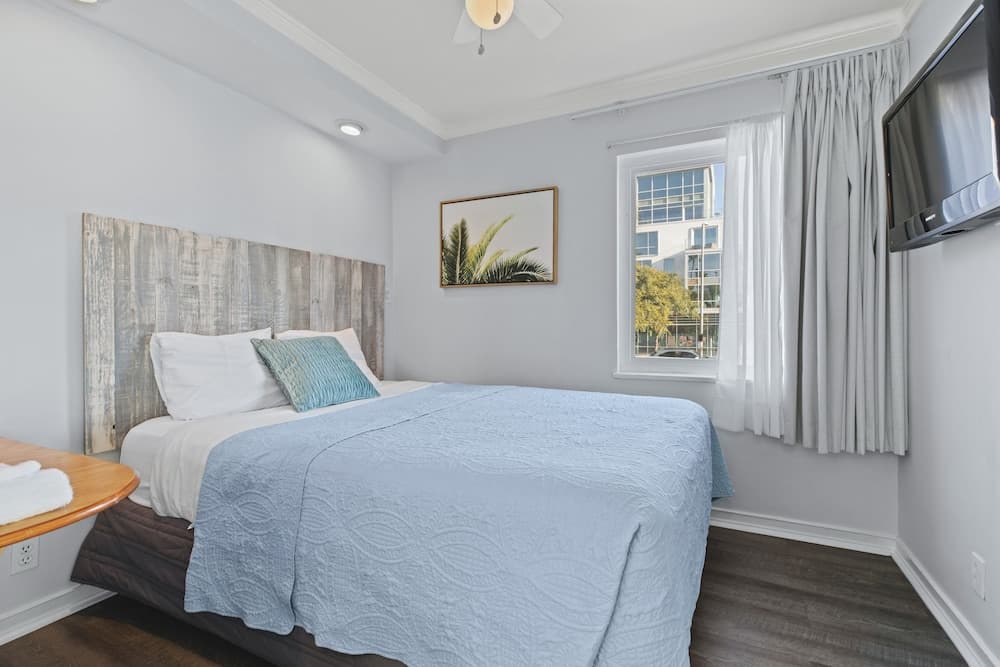 Ocean Lodge Santa Monica Beach Hotel