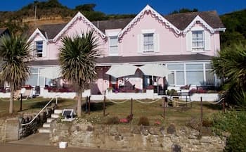Pink Beach Guest House