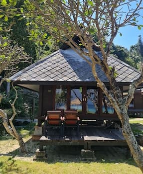 Koh Ngai Thanya Beach Resort