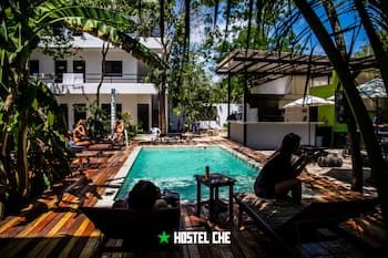Che Tulum Hostel & Bar