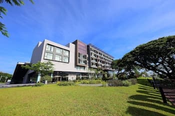 Midori Clark Hotel and Casino