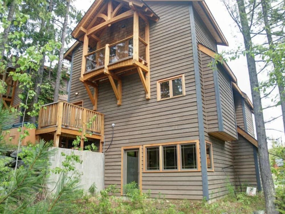 Mountain Town Properties White Wolf 4