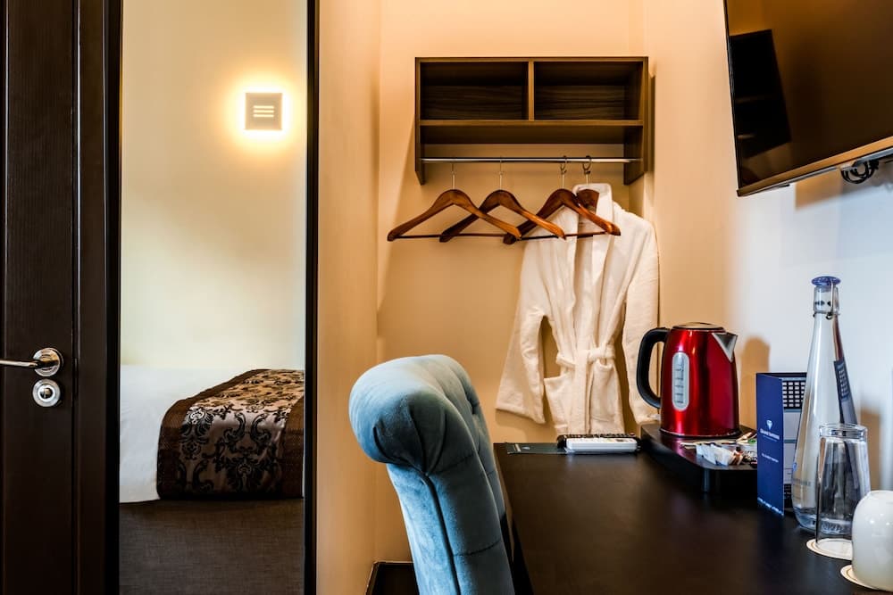 Grand Sapphire Hotel & Banqueting