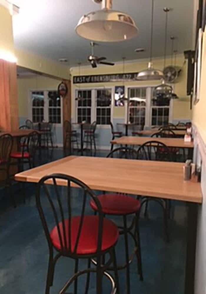 Lake Inn and Restaurant