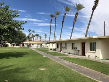 Western Sands Motel