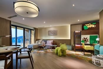 Crowne Plaza Ningbo Xiangshan Sea View, an IHG Hotel