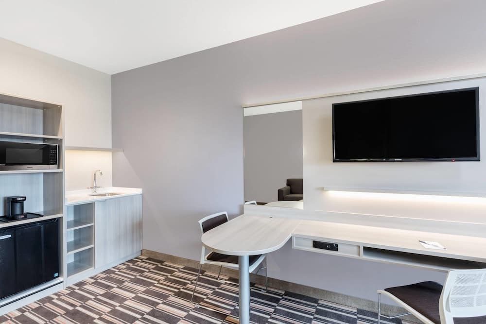 Microtel Inn & Suites By Wyndham Perry