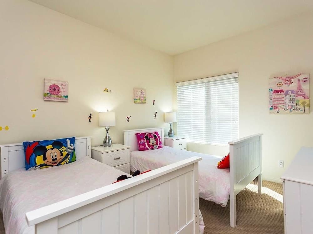 3 Bedroom House Anaheim Resort Area