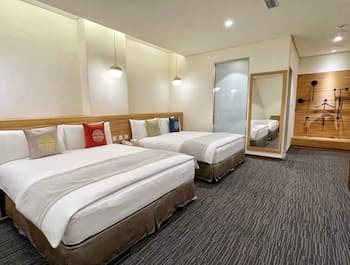 Sun Dialogue Hotel by Cosmos Creation