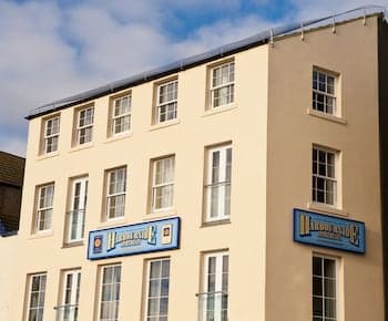 Harbourside Apartments