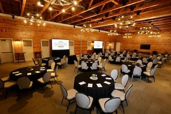 Cavalry Court, by Valencia Hotel Group