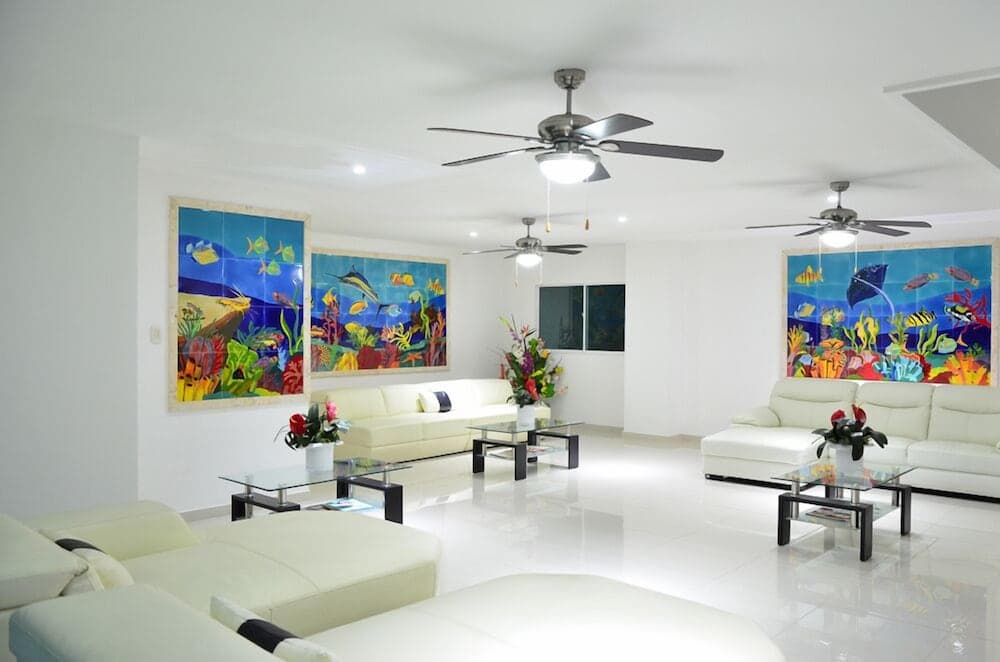 Hotel Aquarella Del Mar