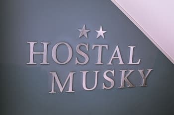 Musky Hs & Suites
