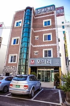 Moiri Guesthouse - Hostel