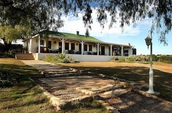Leeuwenbosch Shearers Lodge