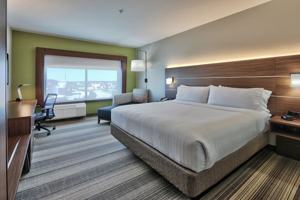 Holiday Inn Express & Suites Houston East - Beltway 8 by IHG