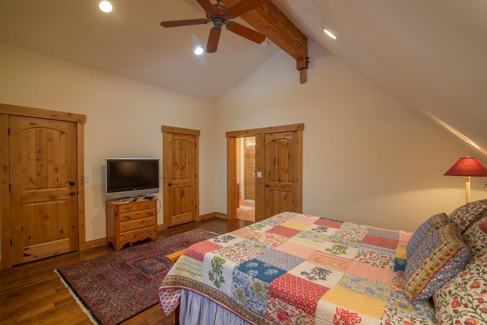 Falcon Point 3 Bedroom Holiday Home By Tahoe Truckee