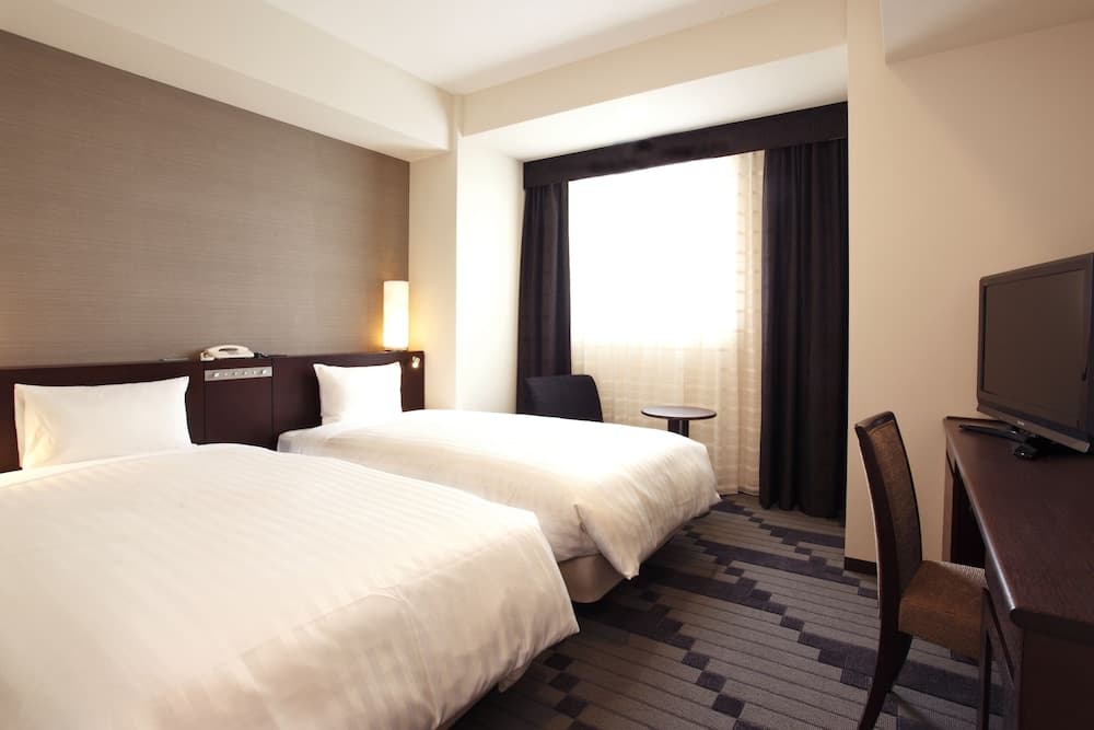 JR East Hotel Mets Yokohama Tsurumi