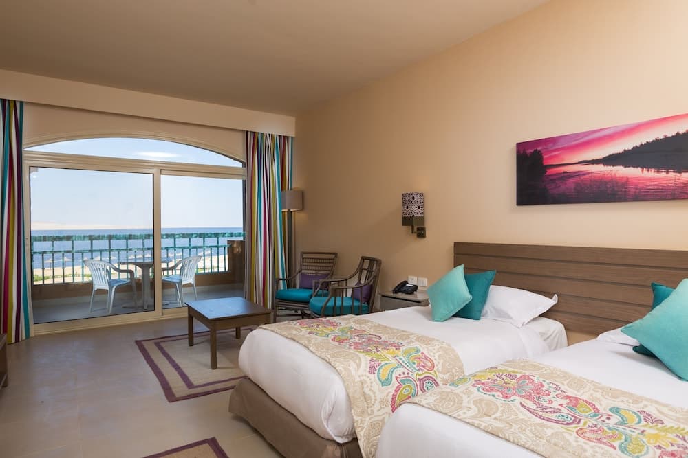 Byoum Lakeside Hotel