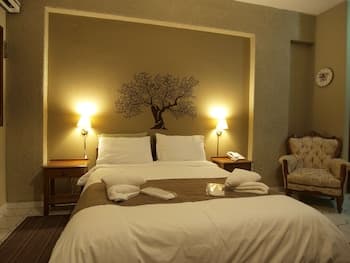 Kleopatra Traditional Hotel Apartments