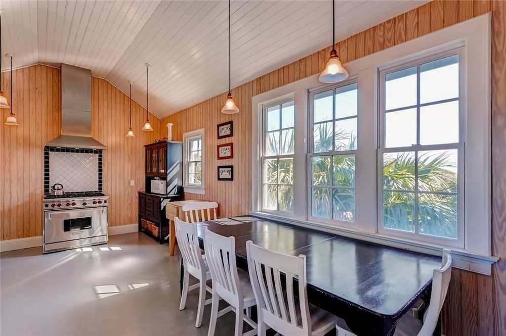 Captain Charlie s 3 3 Bedroom Holiday Home By Bald Head Island