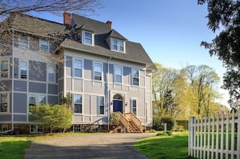 Admiral Sims House on Catherine St and Mill St