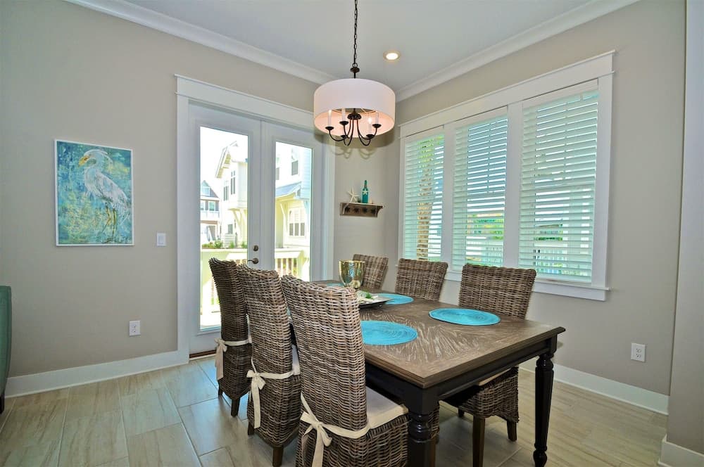 Beach Haven 3 Bedroom Condo By Coastal Dreamin
