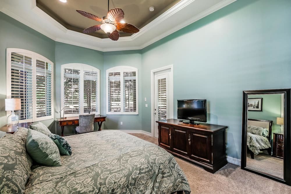 MAJ8978 4 Bedroom Holiday Home by Marco Naples Vacation Homes