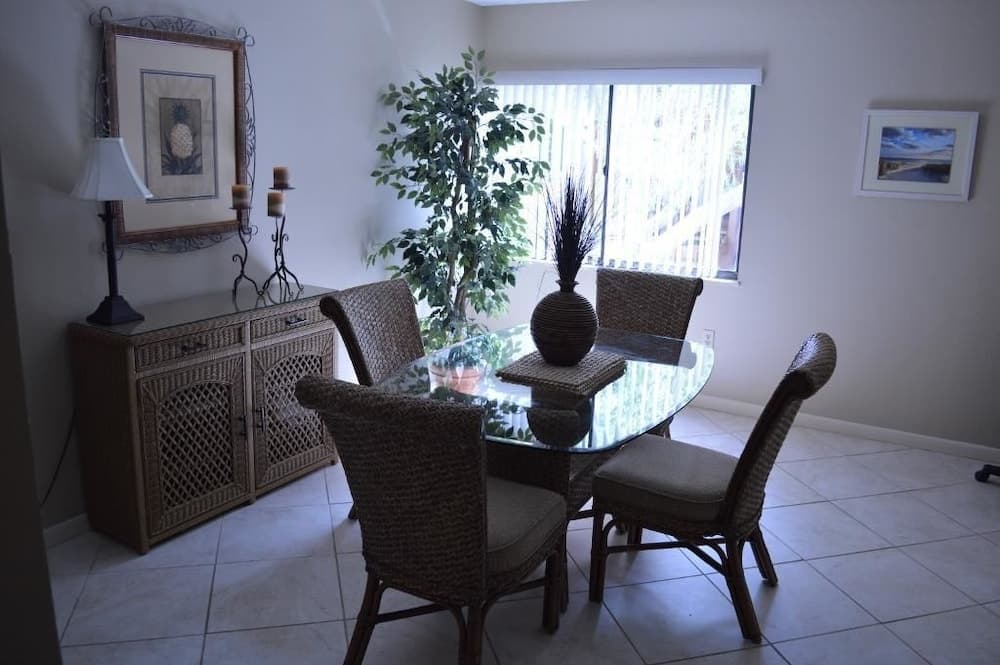 Cove II 620D 3 Bedroom Holiday home By Midnight Cove II