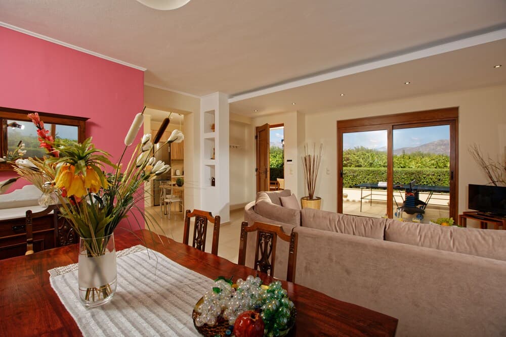 Cretan Vineyard Hill Villa Private Pool, Panoramic View, Beautiful Vineyard