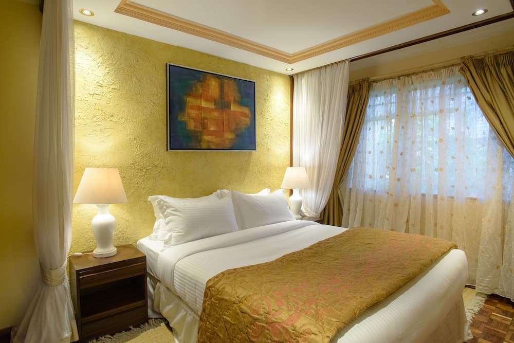 Mimosa Court Apartments